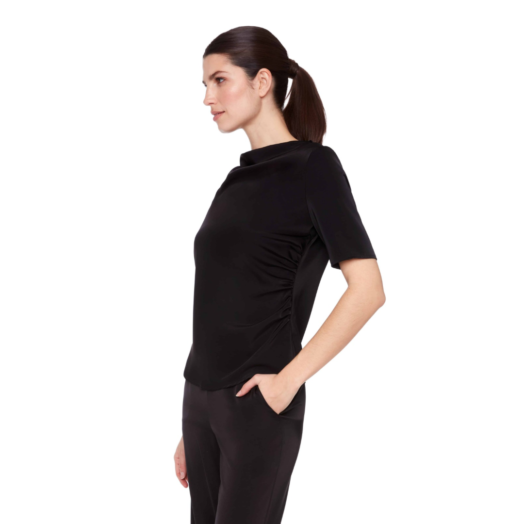 BLOUSE EN SATIN-UP!