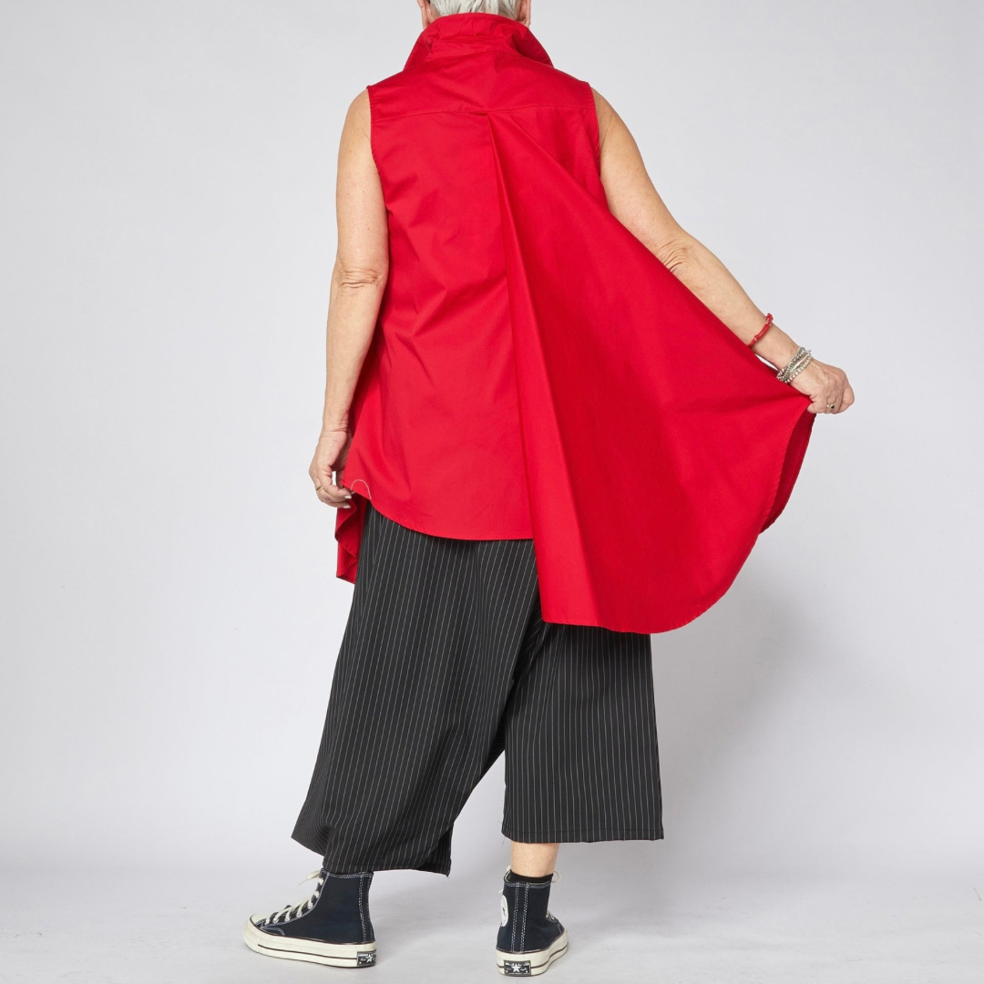 BLOUSE ASYMÉTRIQUE SANS MANCHES